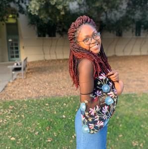 Meet your Posher, Magali